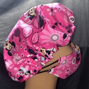 Mine mouse mask and bonnet set